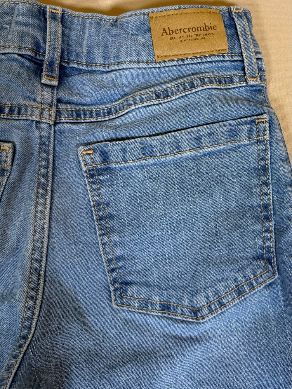 Abercrombie Kids Girls Light Blue Embroidered Wide-Leg Jeans, Size 11/12 Long. - Picture 8 of 16